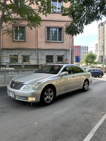 Toyota Crown XII (S180) 2004