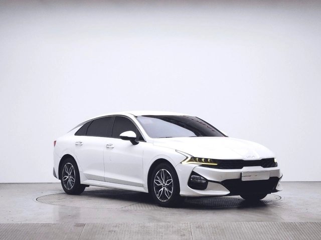 Kia K5 III 2022