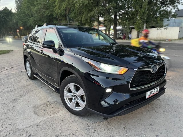 Toyota Highlander IV (U70) 2021