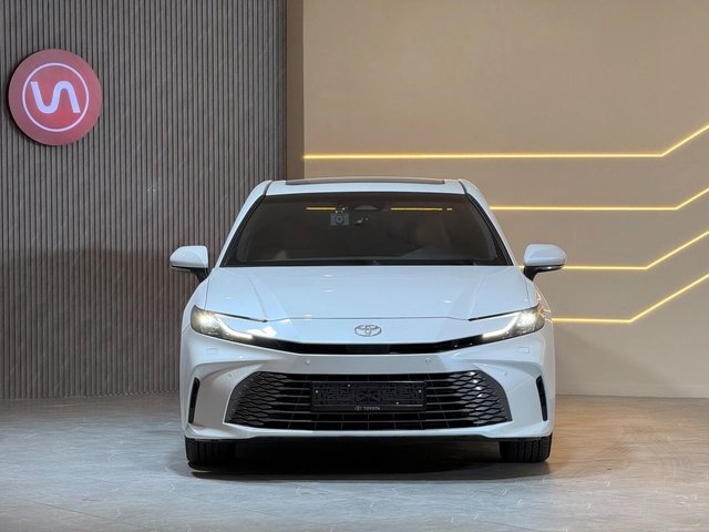 Toyota Camry IX (XV80) 2024