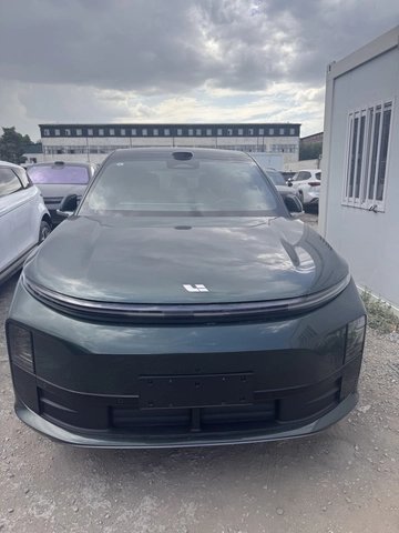 Li Auto L6 2024