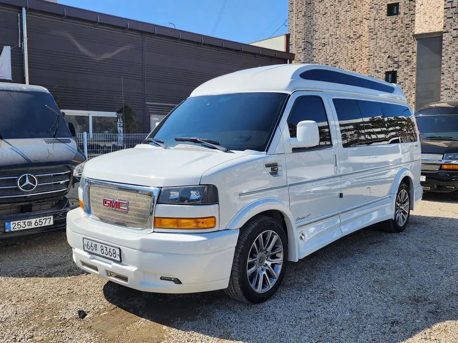 GMC Savana 2020 — фото 1 из 20