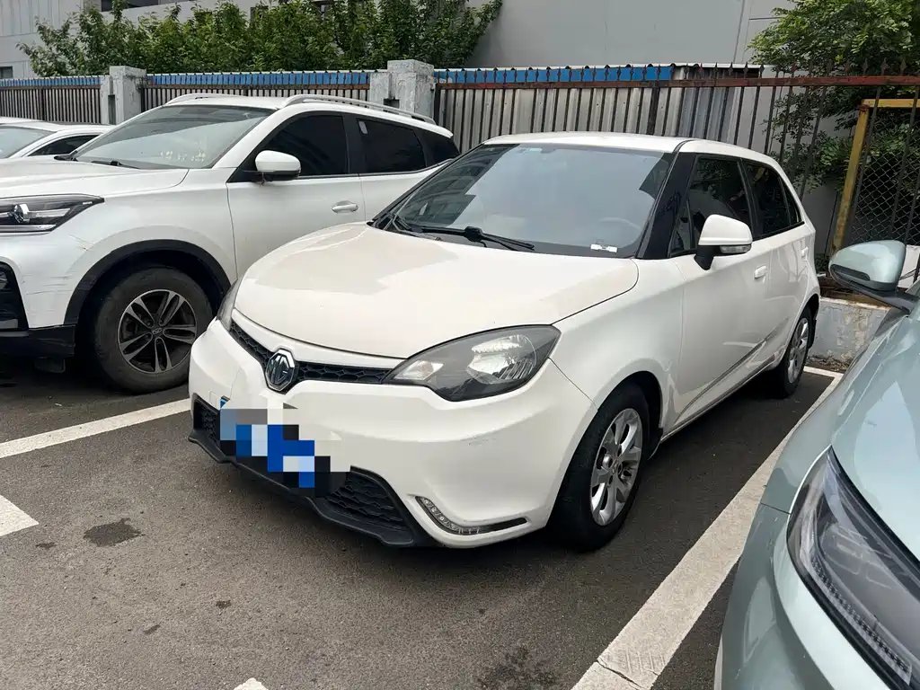 MG 3 2015