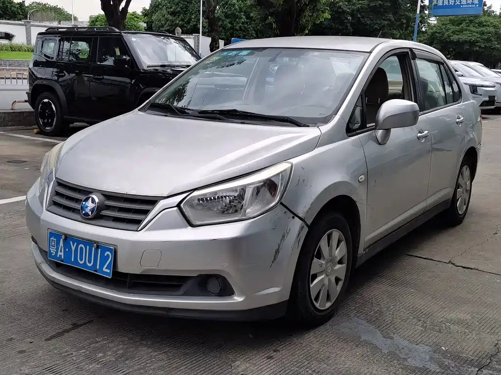 Venucia D50 2013