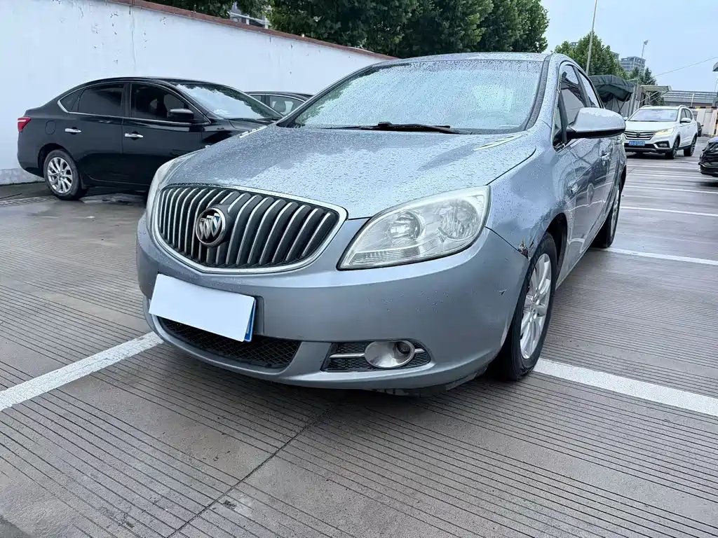 Buick Excelle 2012
