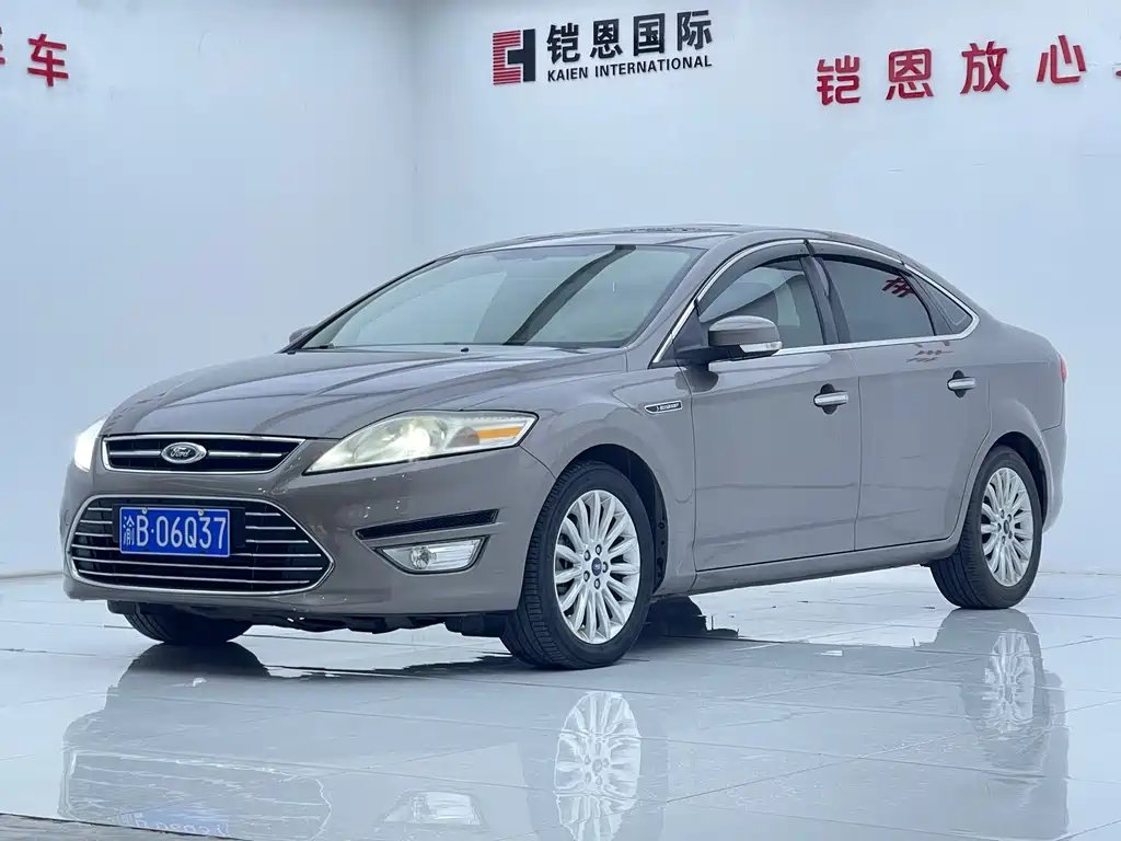 Ford Mondeo Zhisheng 2012