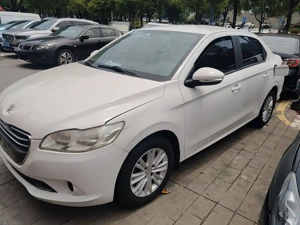 Peugeot 301 2016