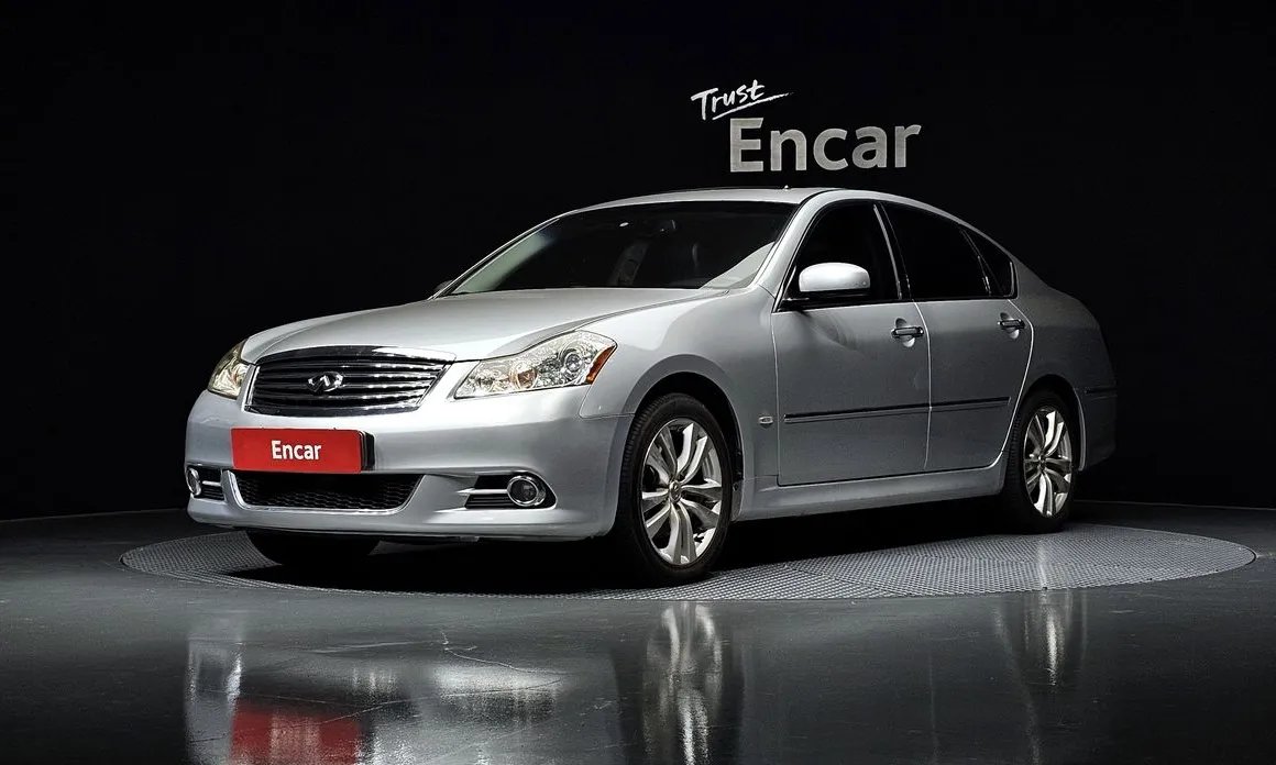 Infiniti M 2010