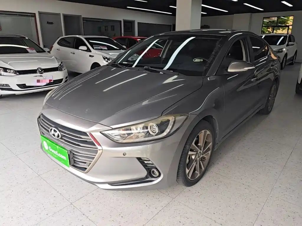 Hyundai Elantra 2016