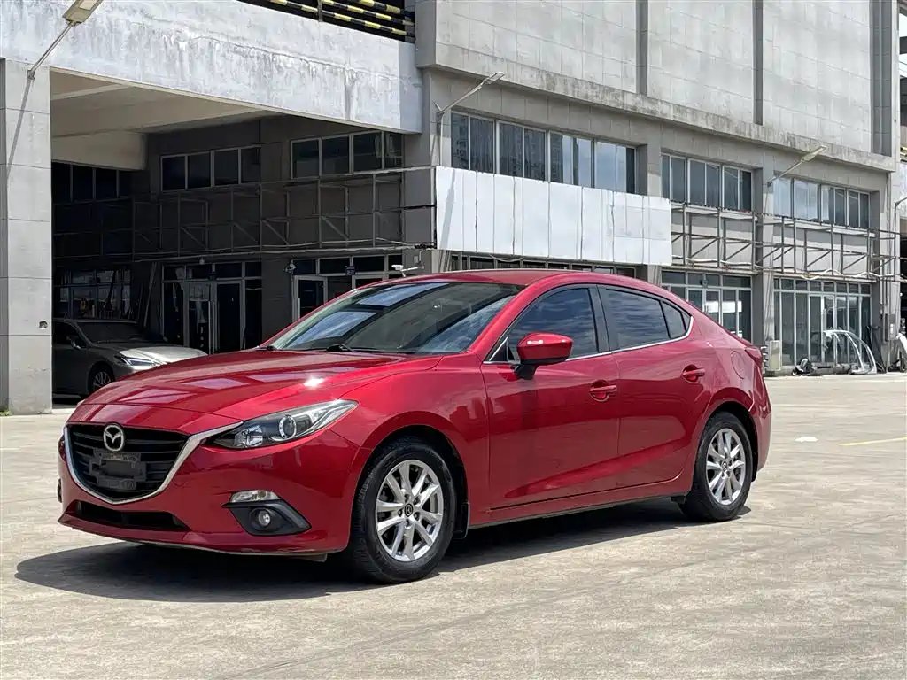 Mazda 3 Axela 2015