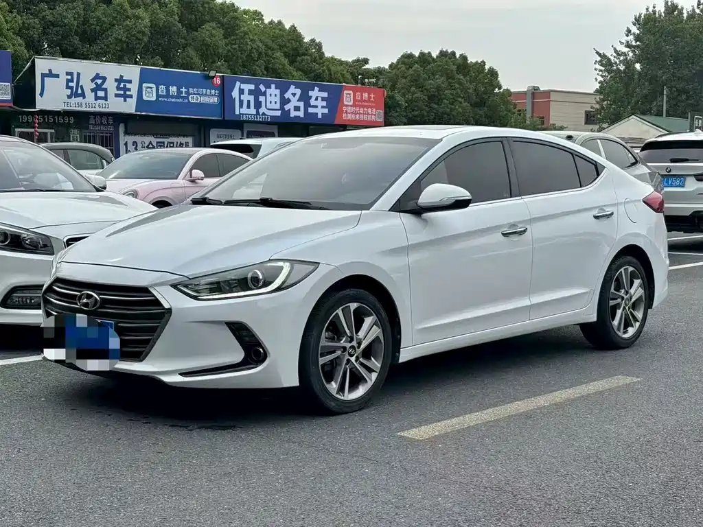 Hyundai Elantra 2019