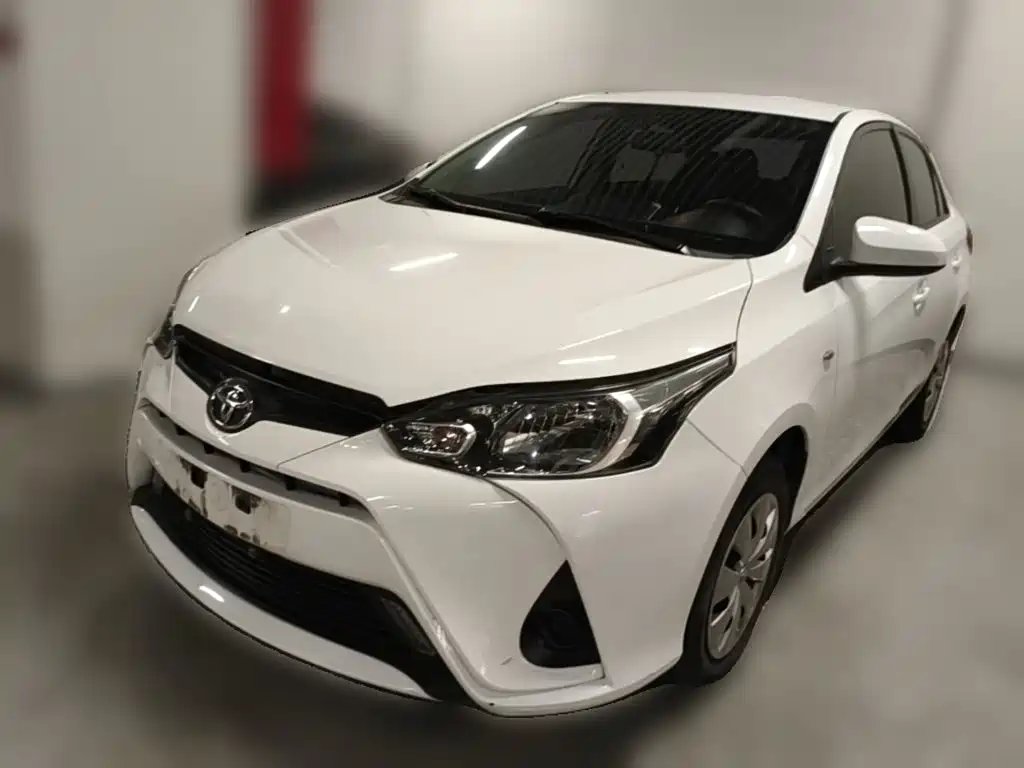 Toyota Yaris L 2019