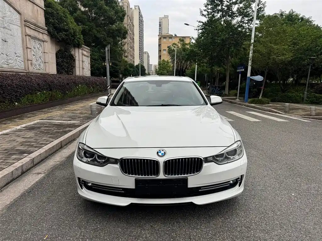BMW 3 Series 2013
