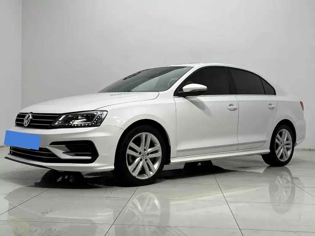 Volkswagen Sagitar 2018