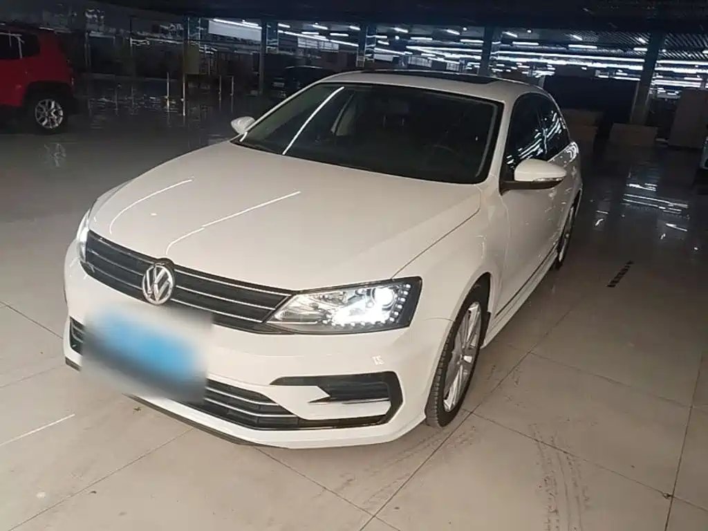 Volkswagen Sagitar 2018