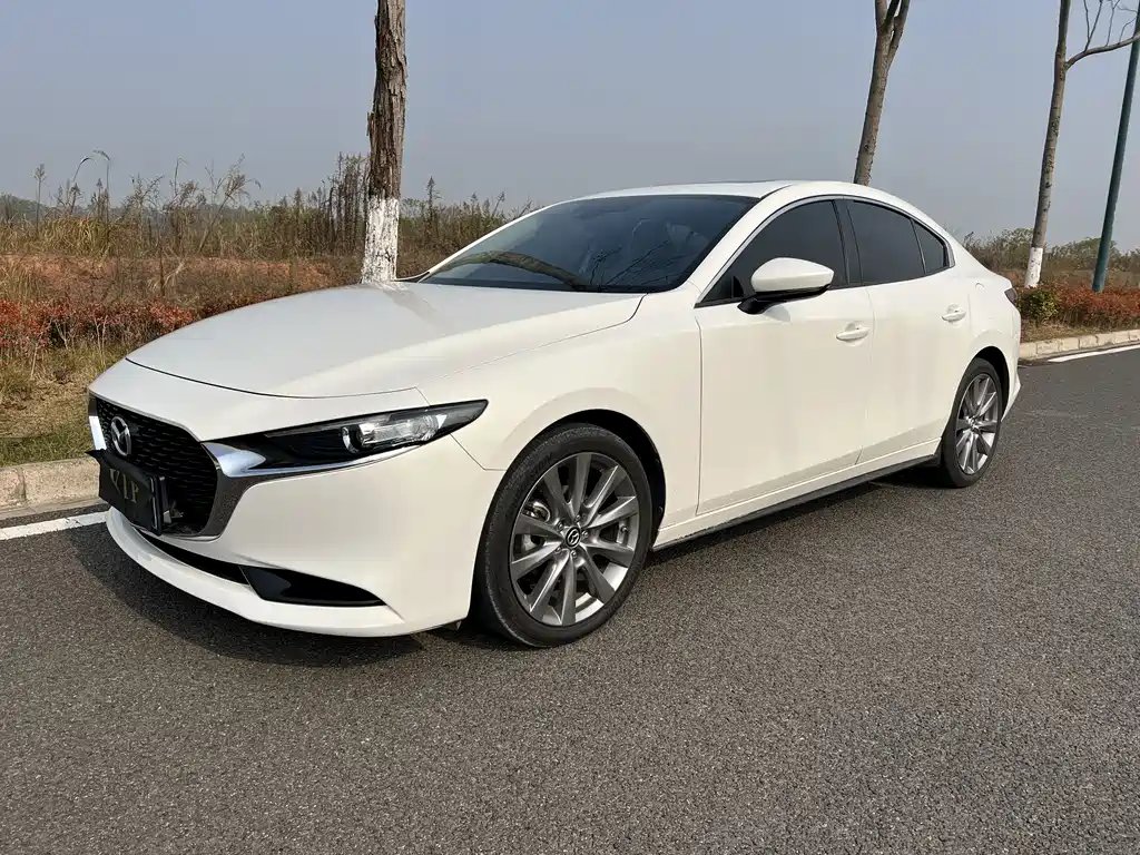 Mazda 3 Axela 2021