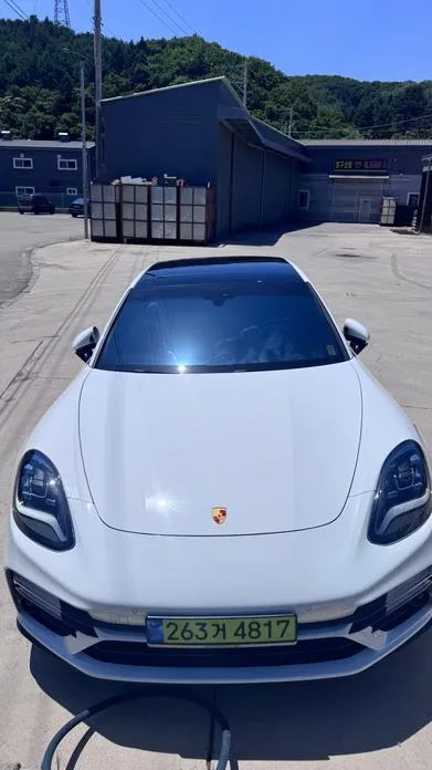 Porsche Panamera 2023