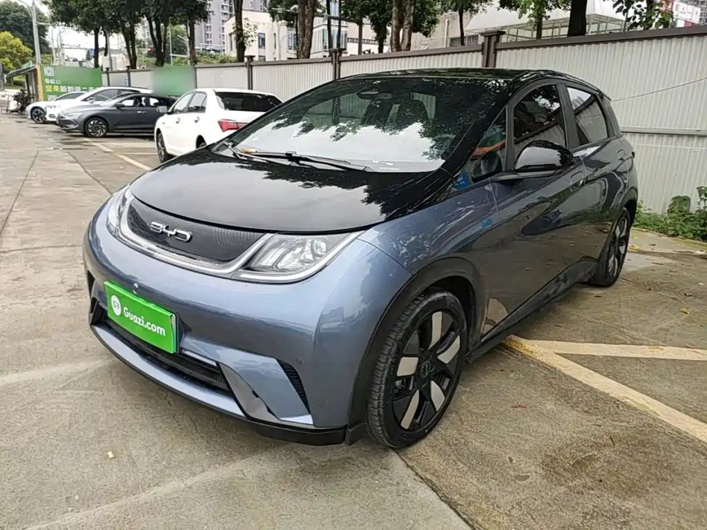 BYD Dolphin 2023
