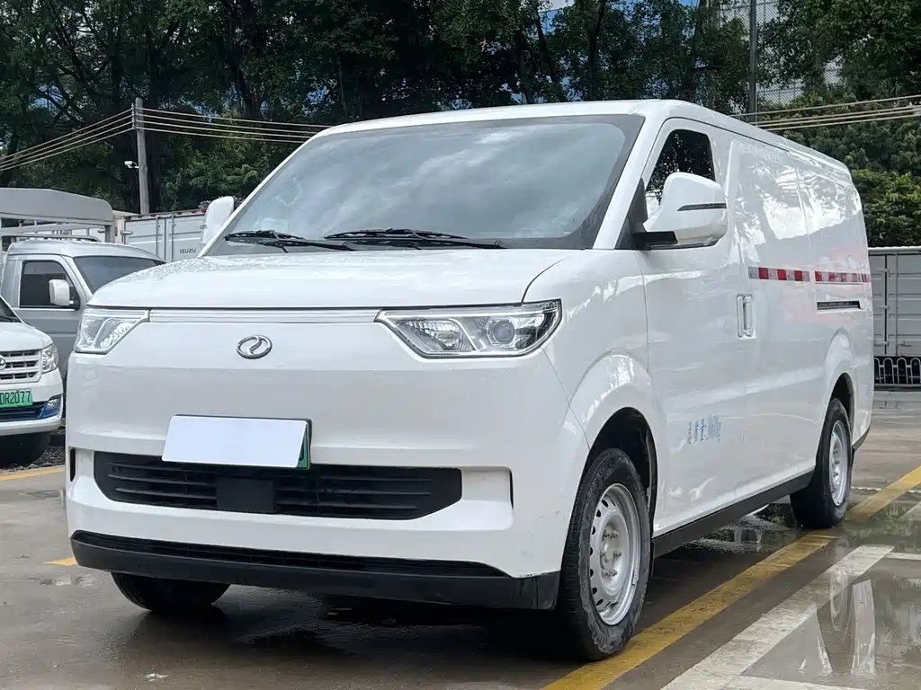 Ruichi Ruichi EC75 2024