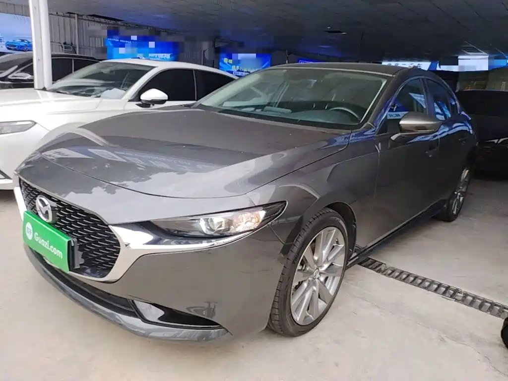 Mazda 3 Axela 2022