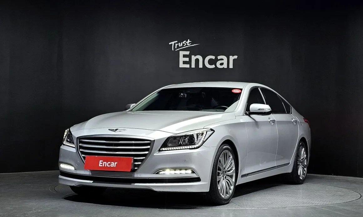 Hyundai Genesis 2016 — фото 1 из 20