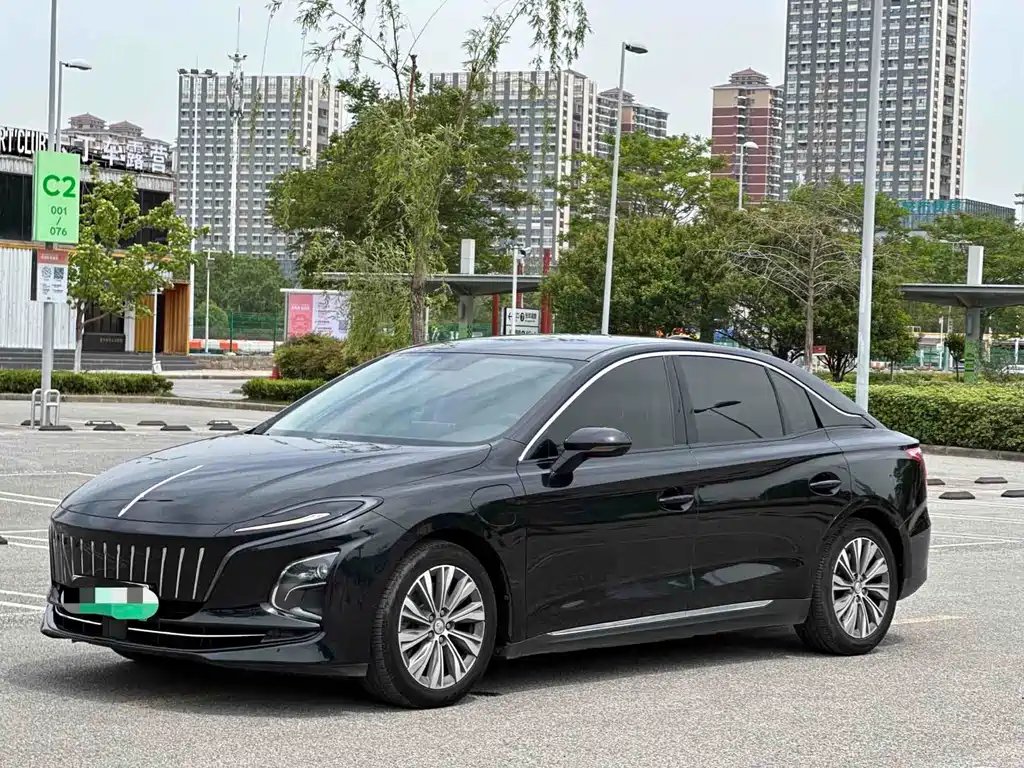 Hongqi Hongqi E-QM5 2023