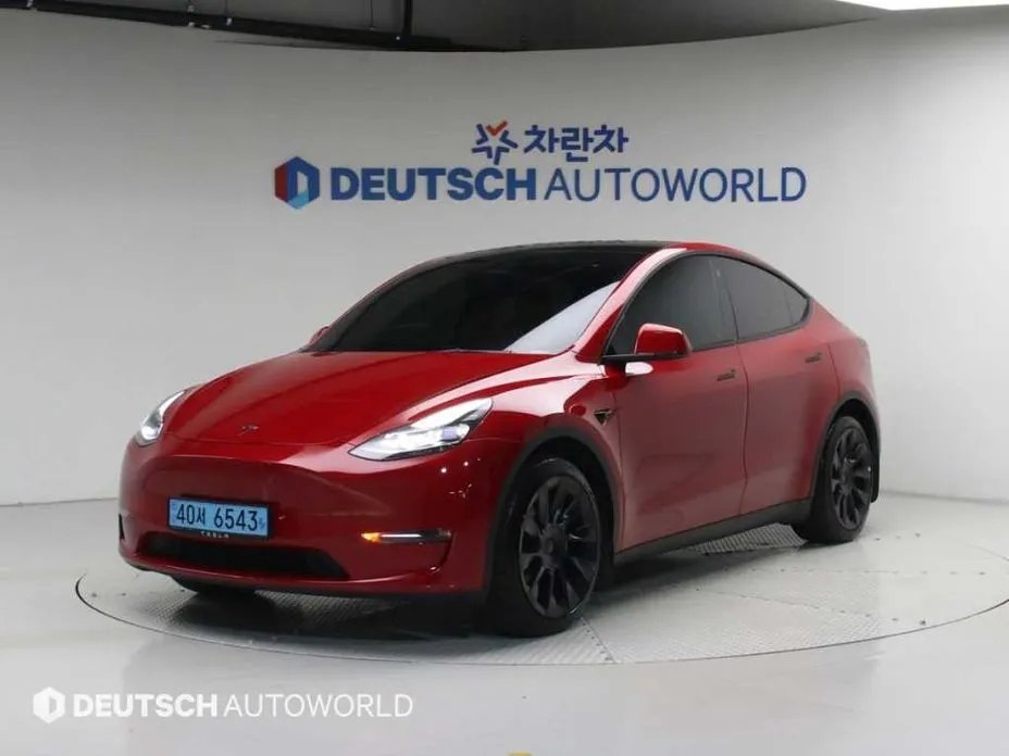 Tesla Model Y 2023