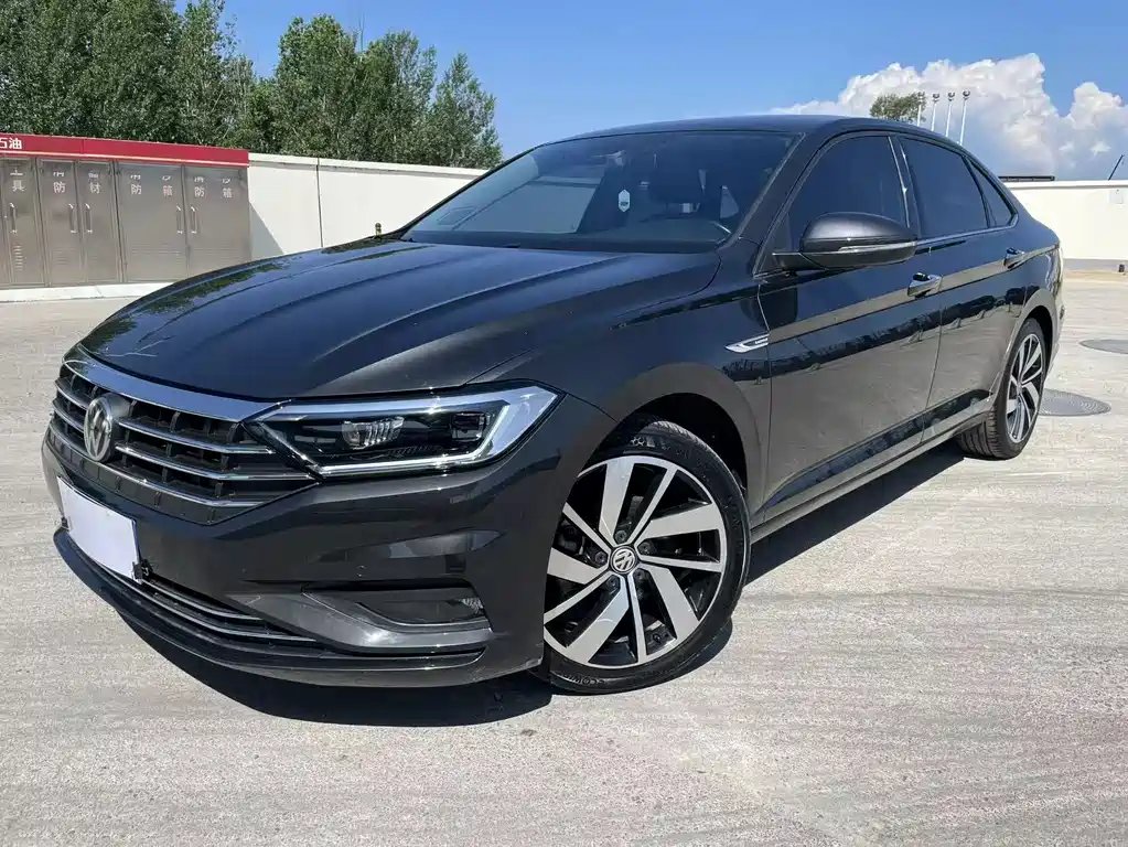 Volkswagen Sagitar 2020