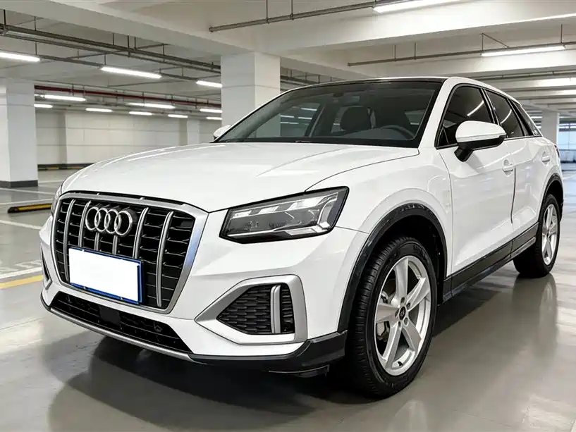 Audi Q2L 2023