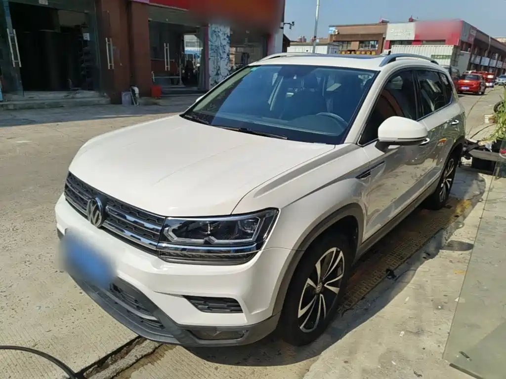 Volkswagen Tharu 2019