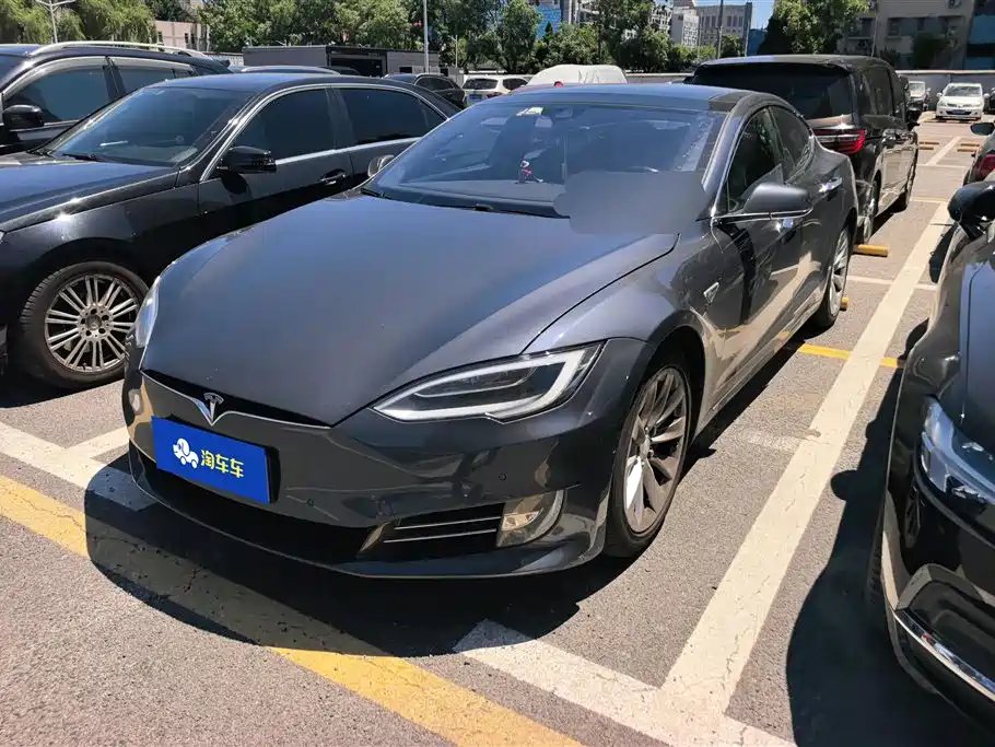 Tesla Model S 2016