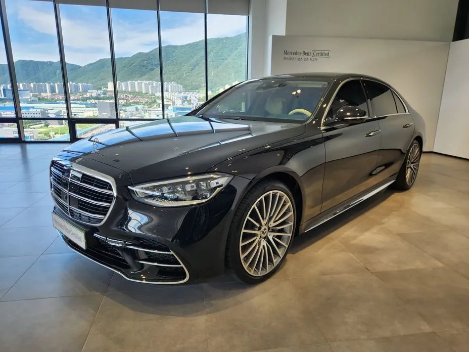 Mercedes-Benz S-Class 2026