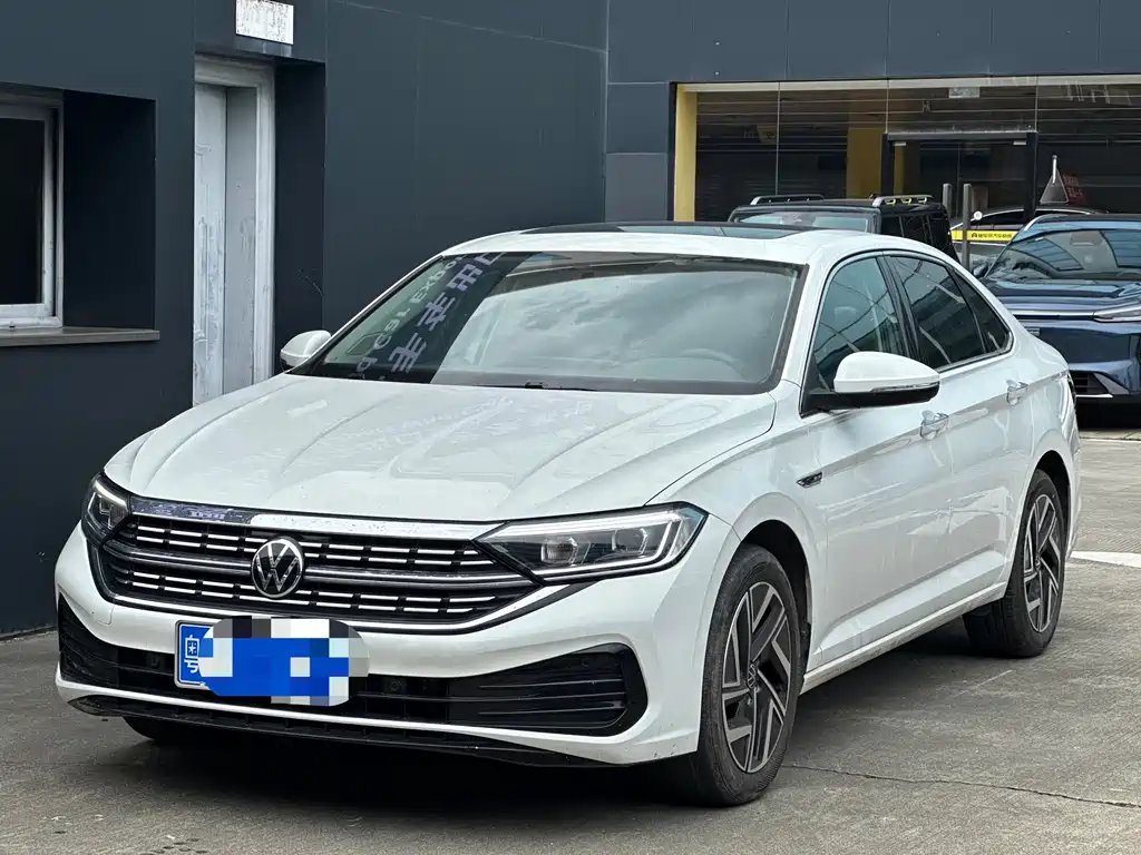 Volkswagen Sagitar 2022