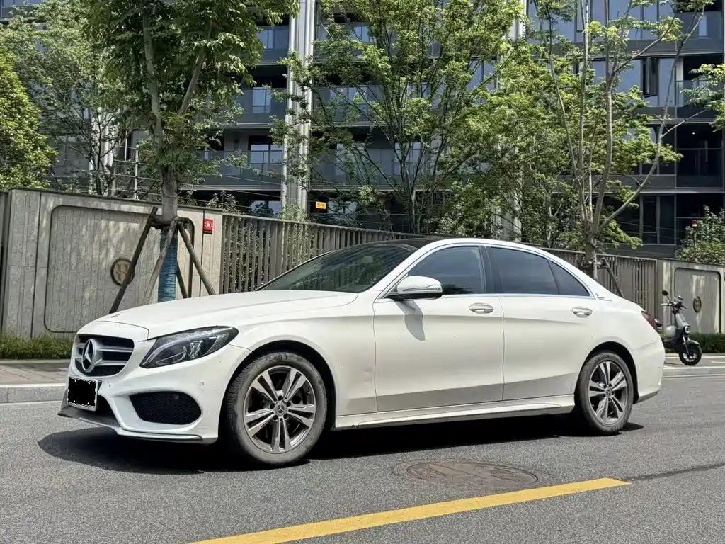 Mercedes-Benz C-Class 2018