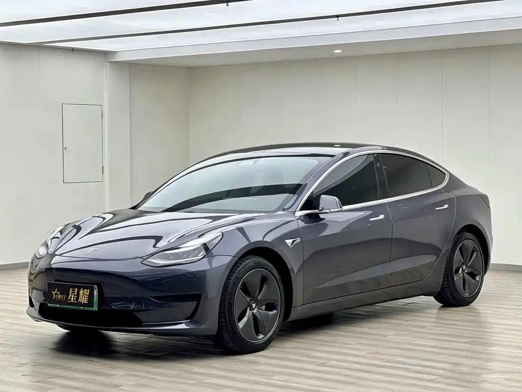Tesla Model 3 2020