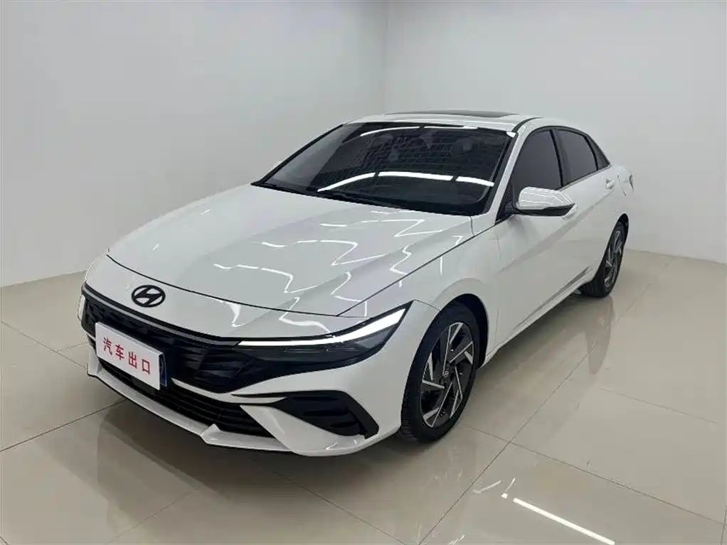 Hyundai Elantra 2023