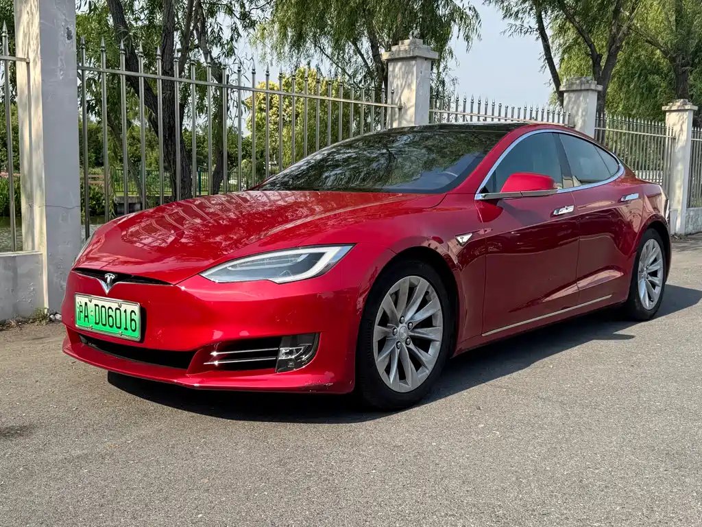 Tesla Model S 2017