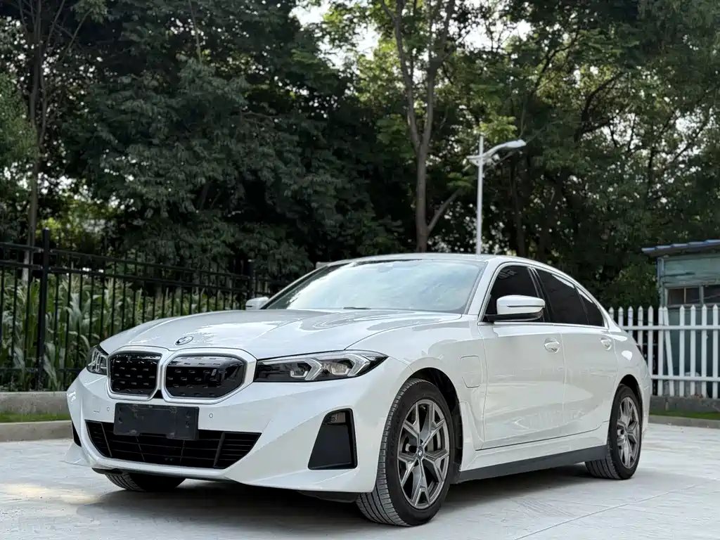BMW i3 2023