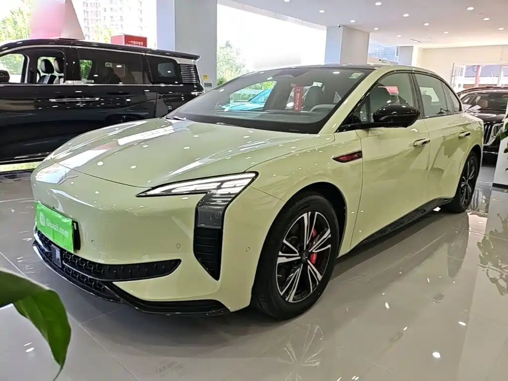 Hongqi Hongqi EH7 2024
