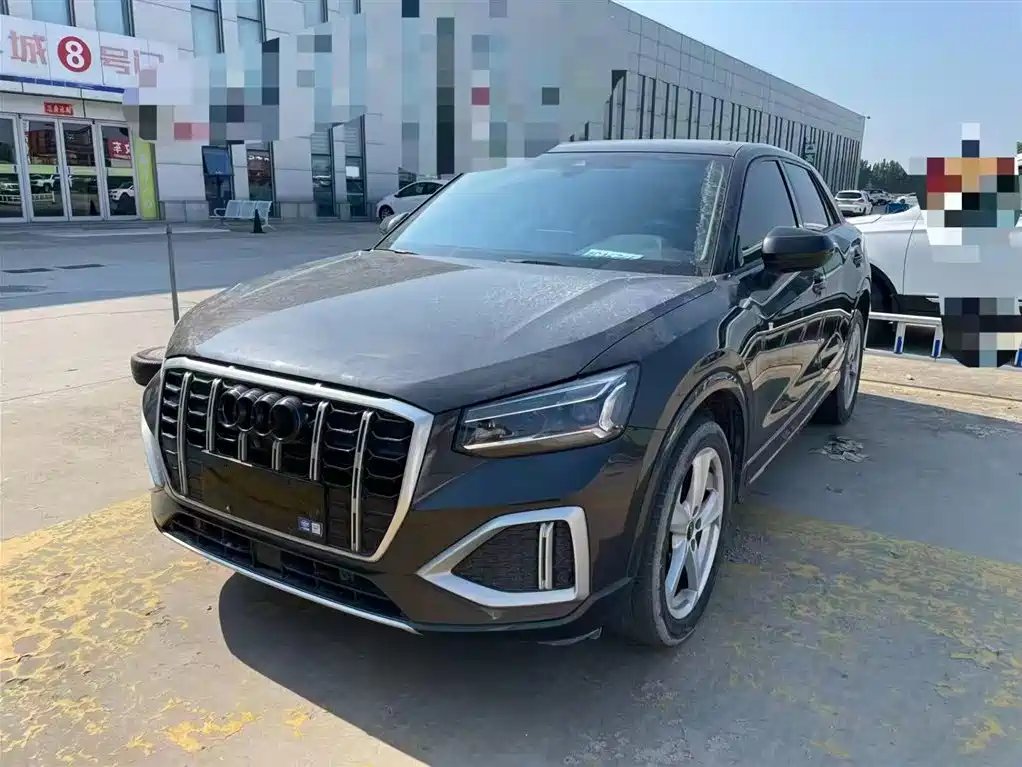 Audi Q2L 2023