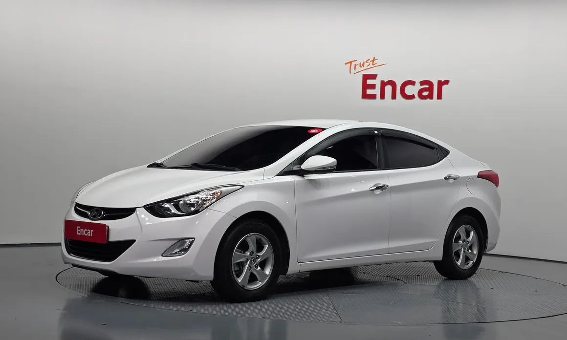 Hyundai AVANTE 2013