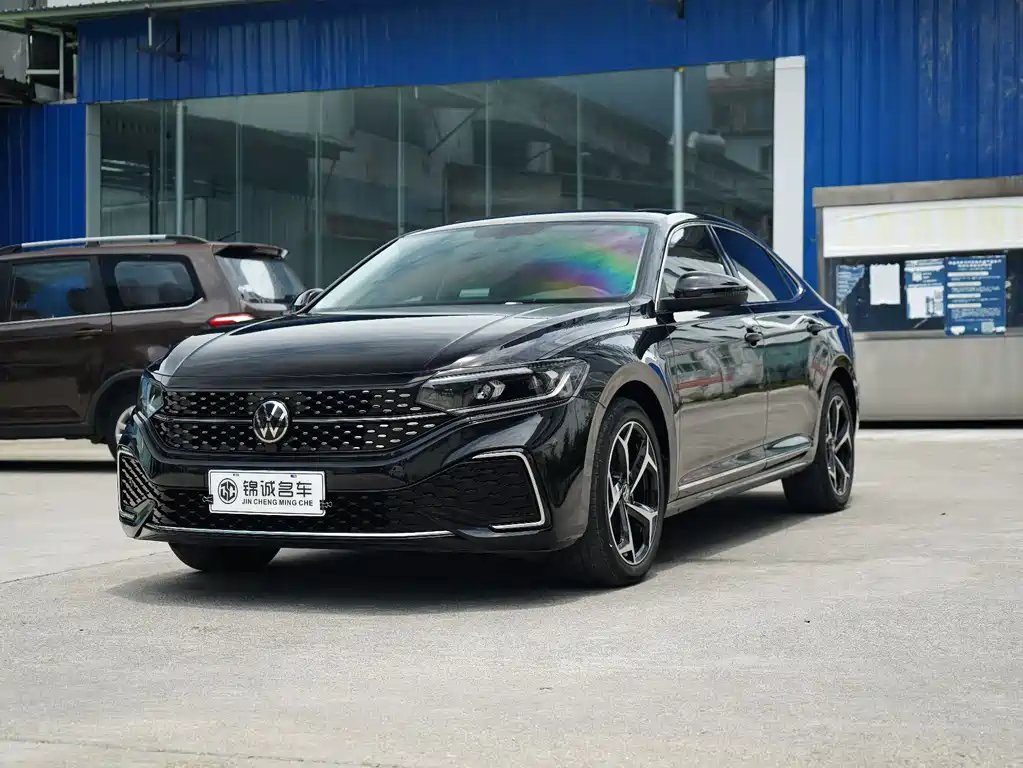 Volkswagen Passat 2024