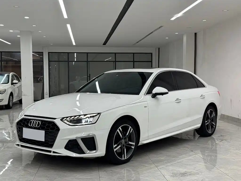 Audi A4L 2021