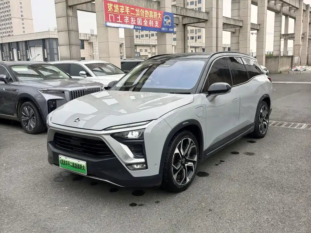 NIO ES8 2018