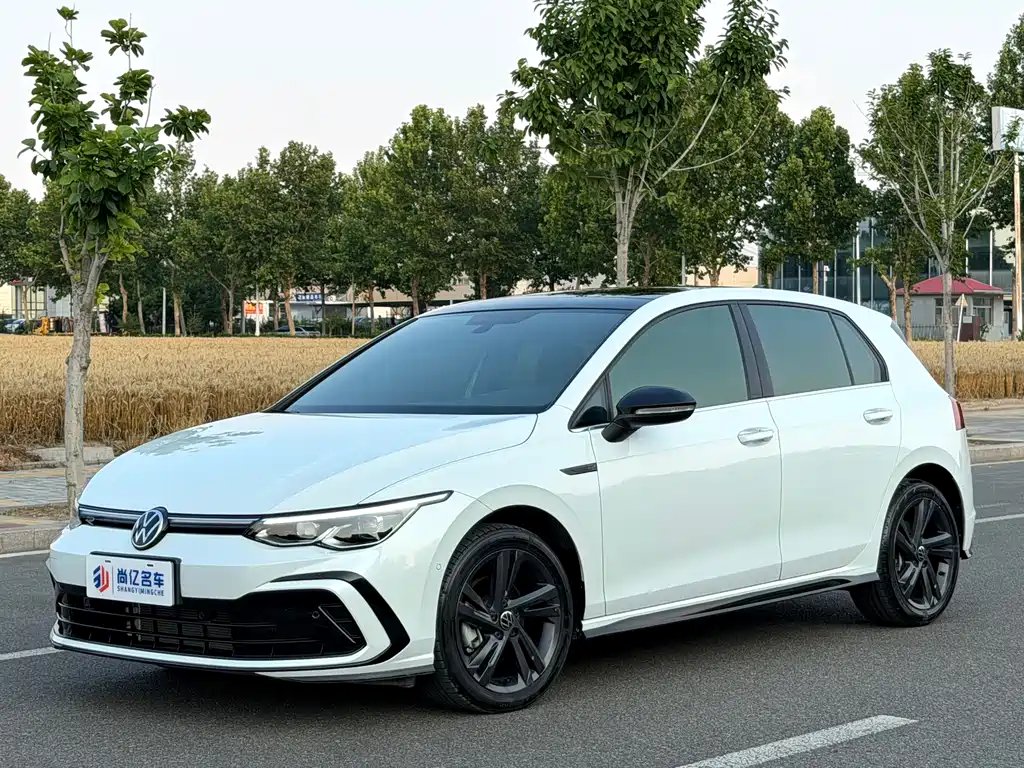 Volkswagen Golf 2023
