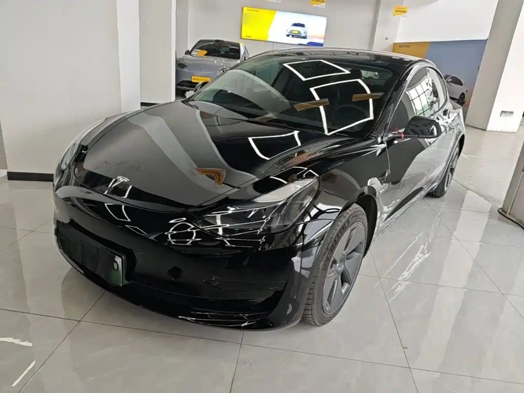 Tesla Model 3 2023