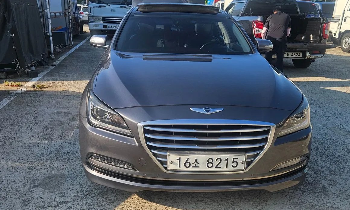 Hyundai Genesis 2016