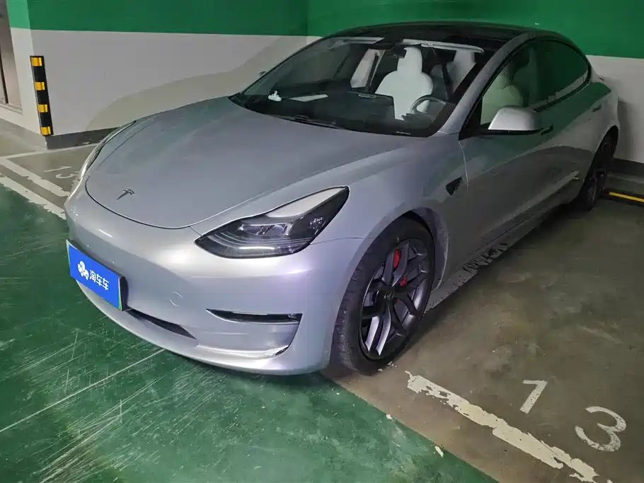 Tesla Model 3 2023