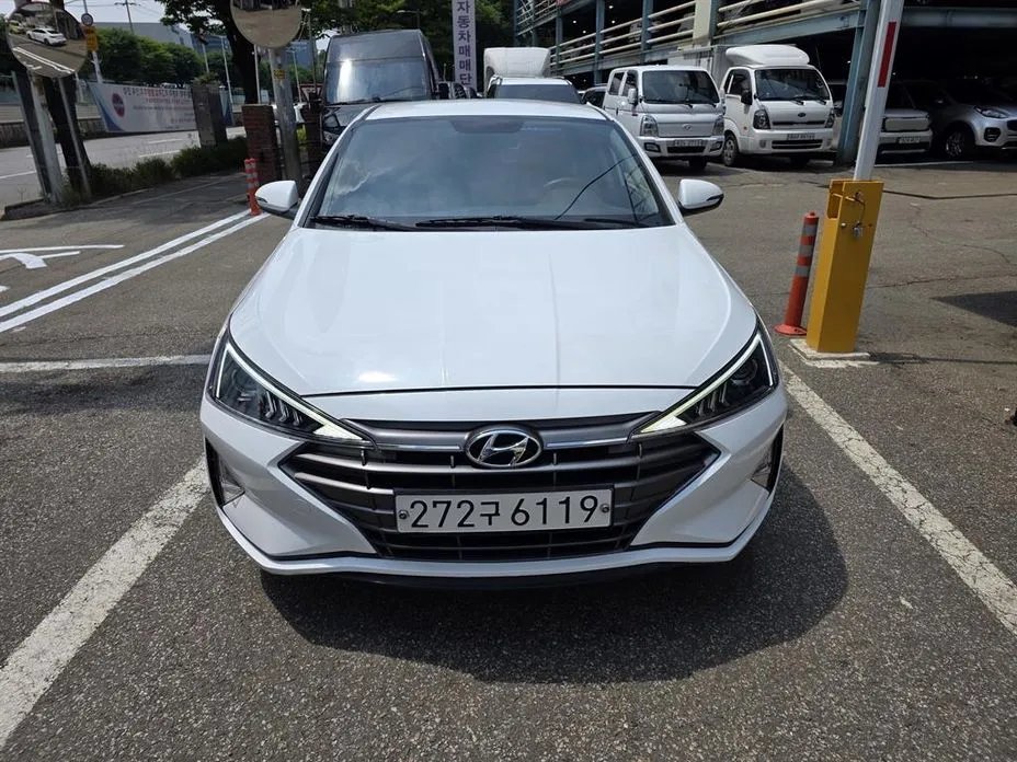Hyundai AVANTE 2019