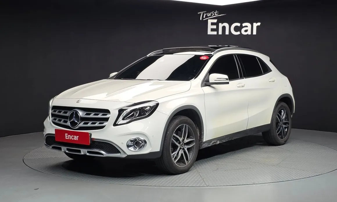 Mercedes-Benz GLA-Class 2019